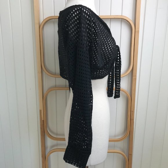 Pretty Little Thing BNWT | Size 10 | Black Fishnet Bardot Tie Front Crop Top - Picture 6 of 9